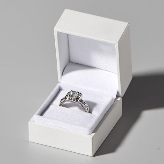 Ring/Ohrstecker Etui Weiß